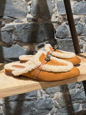 Hermès Beige Suede Oz Shearling Mules